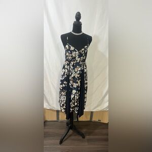 Simply Vera Vera Wang Navy Floral Midi Dress